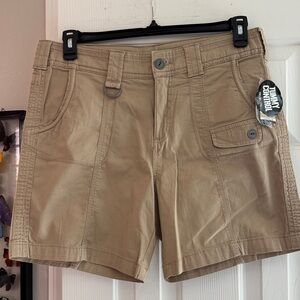 NWT Style & Co Women's Khaki Cargo Shorts Pockets Tummy Control
